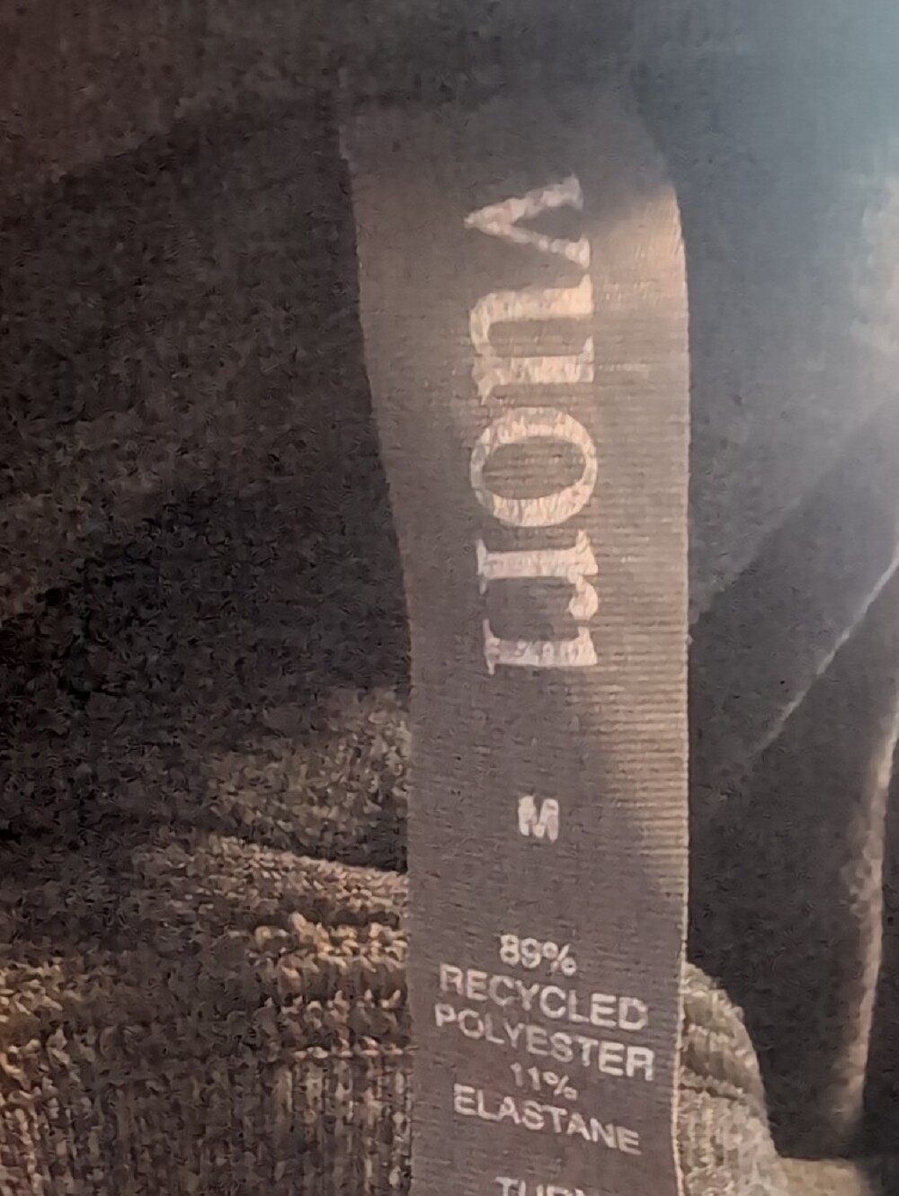 Vuori Women's Halo Crew Long Sleeve Charcoal Heather Size Medium - Picture 3 of 10